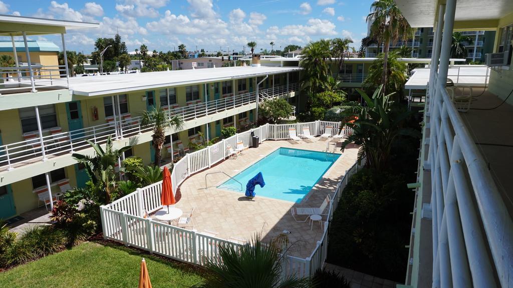 Hotel Tropic Terrace Of Treasure Island St. Pete Beach Exterior foto