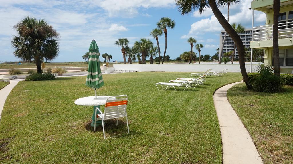 Hotel Tropic Terrace Of Treasure Island St. Pete Beach Exterior foto